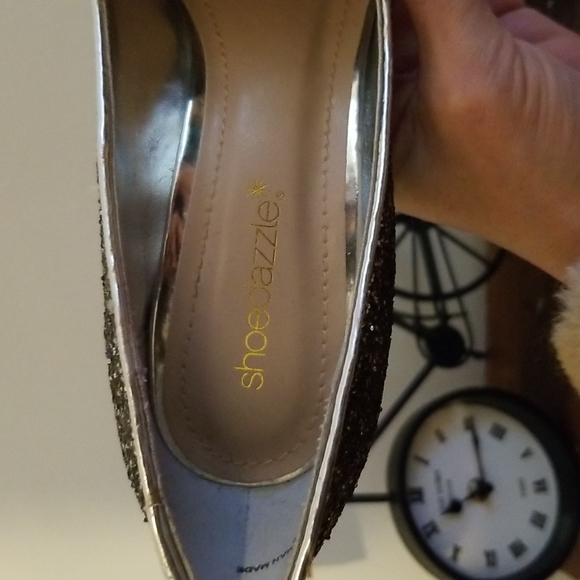 High Heels - Picture 3 of 6